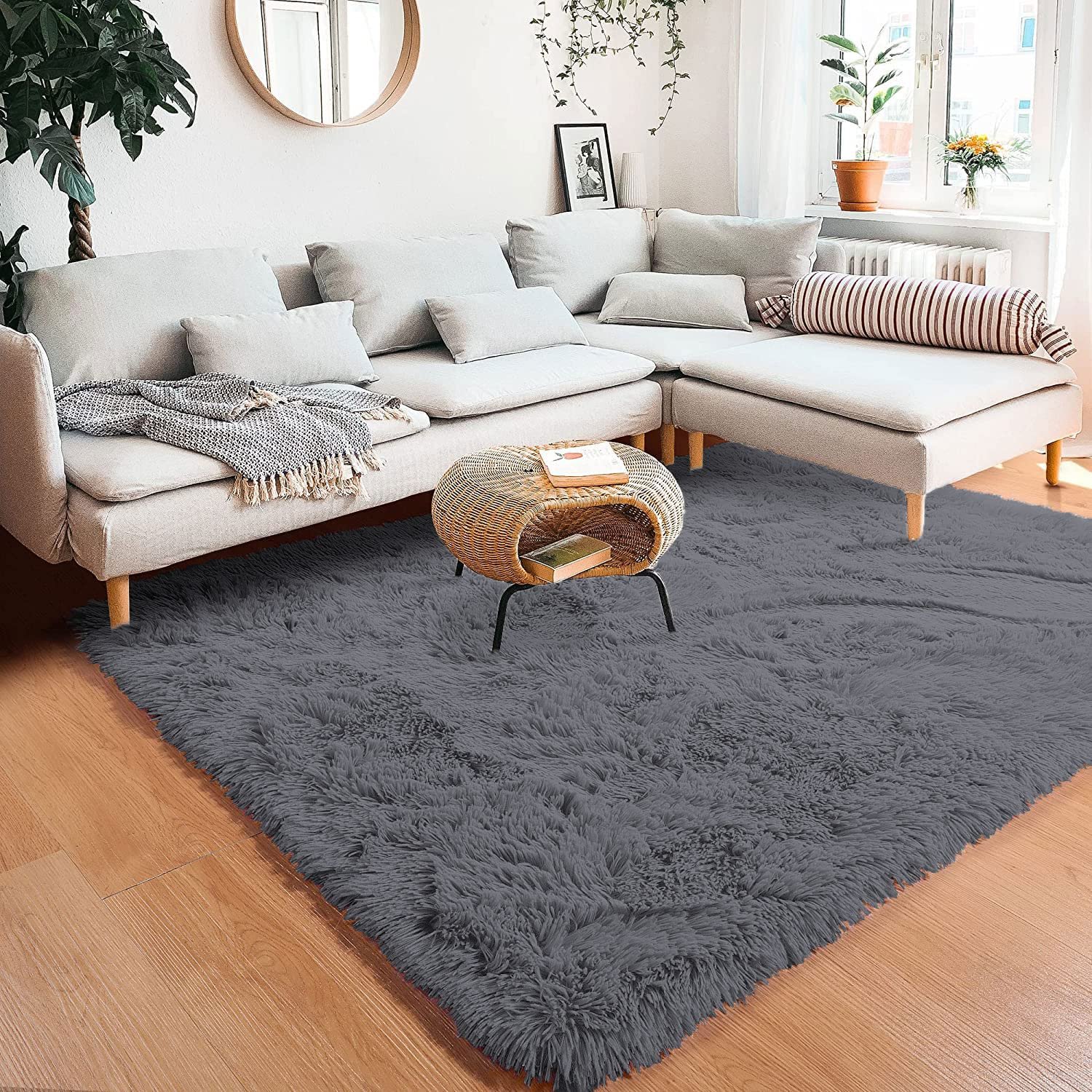 LuxeHome Carpets, Marino Fur 2000 GSM Thick FootMat, Antiskid Nonslip, Spill Absorbent, Washable and Quick Dry Rugs for Home Bedroom Hall Livingroom